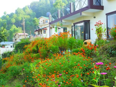 Hostie Sharanam - 2BHK Pvt Mountain Villa, Majkhali Chalet in Uttarakhand