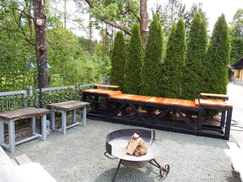 Patio, BBQ facilities