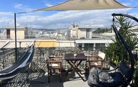 Olympus! Athens! Studio in the Sky!! 20' walk to the Acropolis Appartement in Kallithea