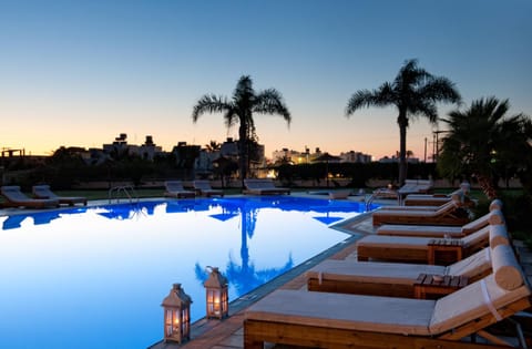 Garden, Swimming pool, Sunset