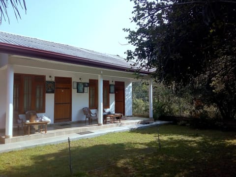 River Nature Park Bed and Breakfast in Central Province