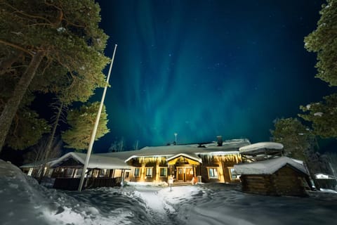 Property building, Neighbourhood, Winter