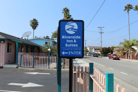 Riverside Inn & Suites Santa Cruz Auberge in Santa Cruz