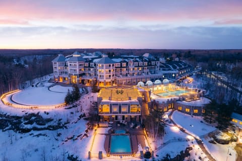 JW Marriott The Rosseau Muskoka Resort & Spa Resort in Seguin