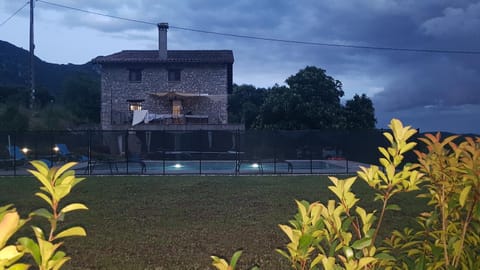 Allotjatments Can Servosa Country House in Garrotxa