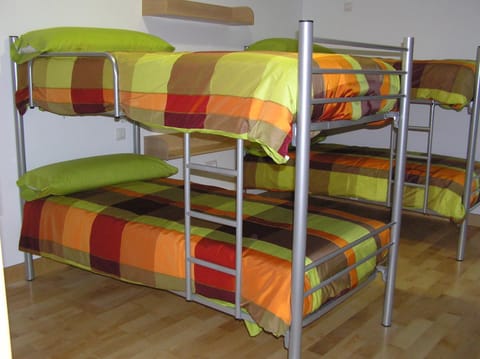 bunk bed