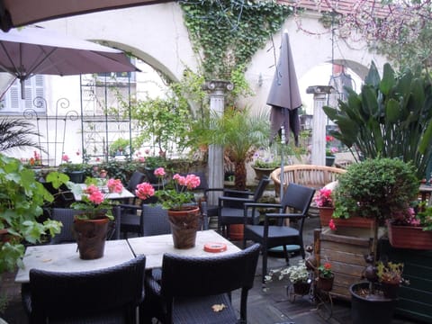 Patio, Day