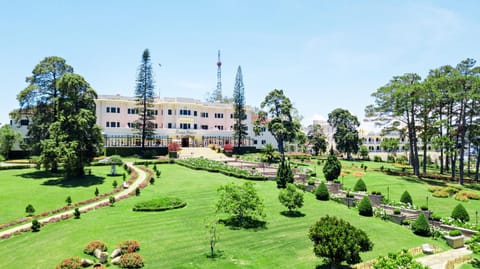 Dalat Palace Heritage Hotel Hotel in Dalat