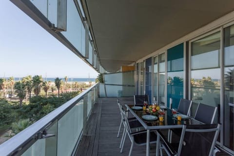 Unique Rentals-Seafront Luxe Suites Condo in Barcelona