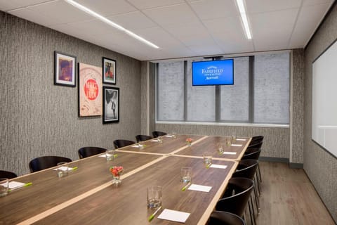 Meeting/conference room