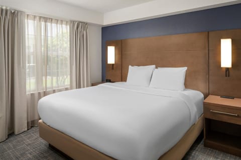 Residence Inn by Marriott Orlando East/UCF Area Hotel in Orlando