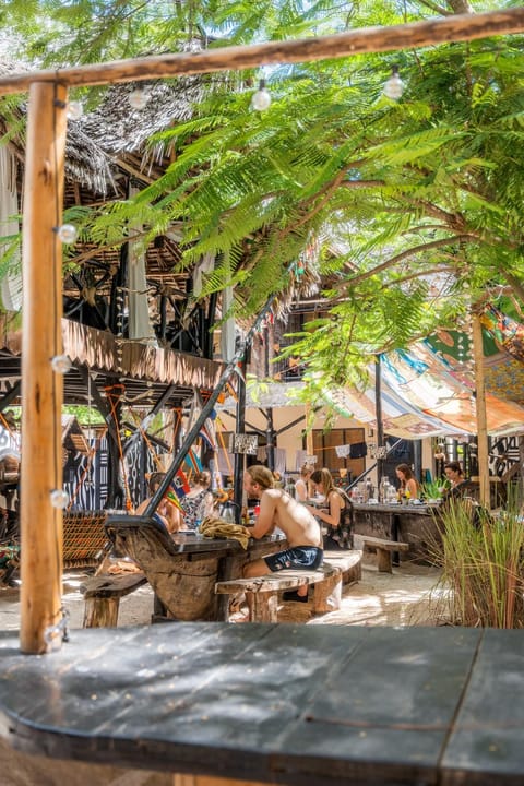 People, Dining area, Breakfast, Inner courtyard view