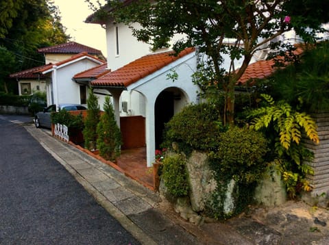 Property building, Street view