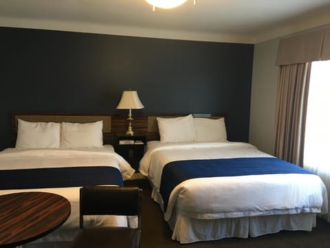 Falls Manor Resort Hotel in Niagara Falls