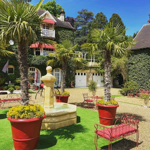 Inner courtyard view