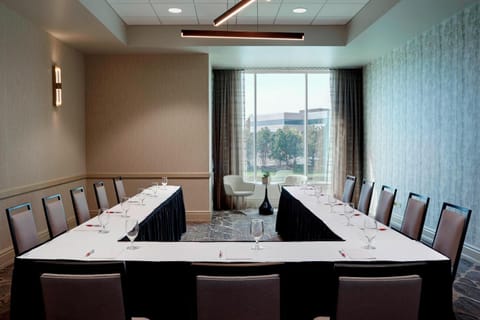 Meeting/conference room