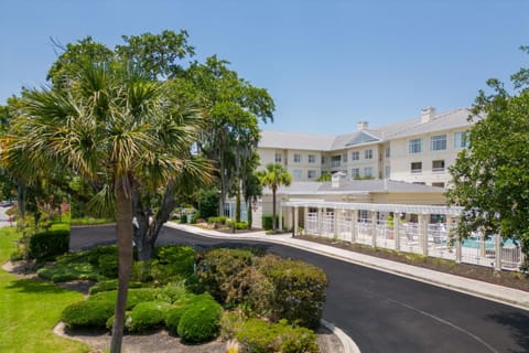 Residence Inn Charleston Riverview Hotel in Stono River