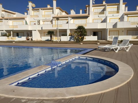 Patio, Balcony/Terrace