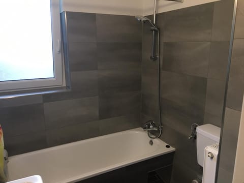 Bathroom, Photo of the whole room