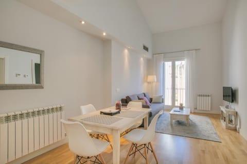Apartaments Santa Clara – Baltack Homes Condo in Girona