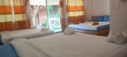 Sweet Time Bungalows Bed and Breakfast in Sihanoukville