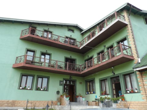 Vila Bratocea Resort in Prahova, Romania