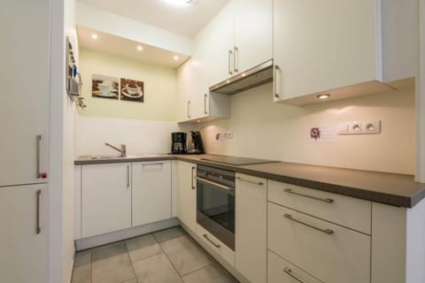 Kitchen or kitchenette, Food