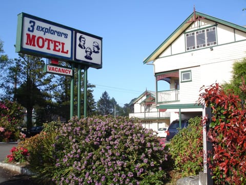 Three Explorers Motel Motel in Katoomba
