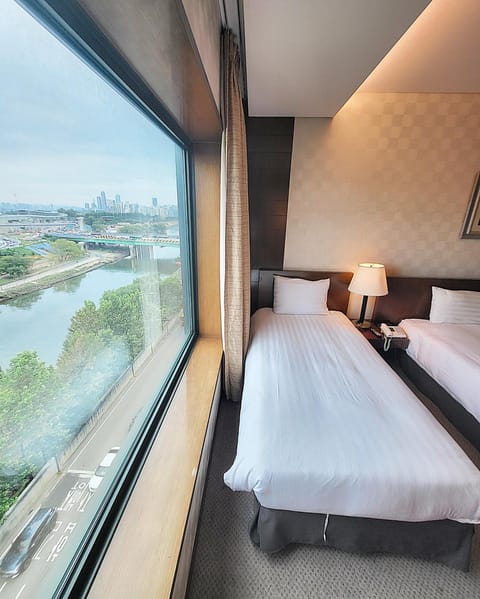 Bed, River view