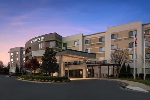 Courtyard by Marriott Raleigh North/Triangle Town Center Hotel in Raleigh