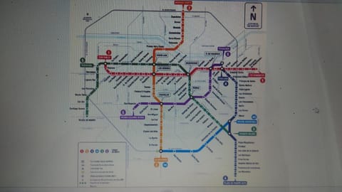 DEPTO 714 EXCELENTE UBICACION Metro, Barrio Paris Londres CENTRO SANTIAGO Condo in Santiago