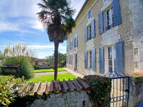 Property building, Garden, Garden view