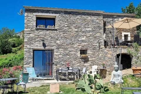 Domaine Colonna-Santini, Gite Piscine, Sauna, Spa House in Corsica