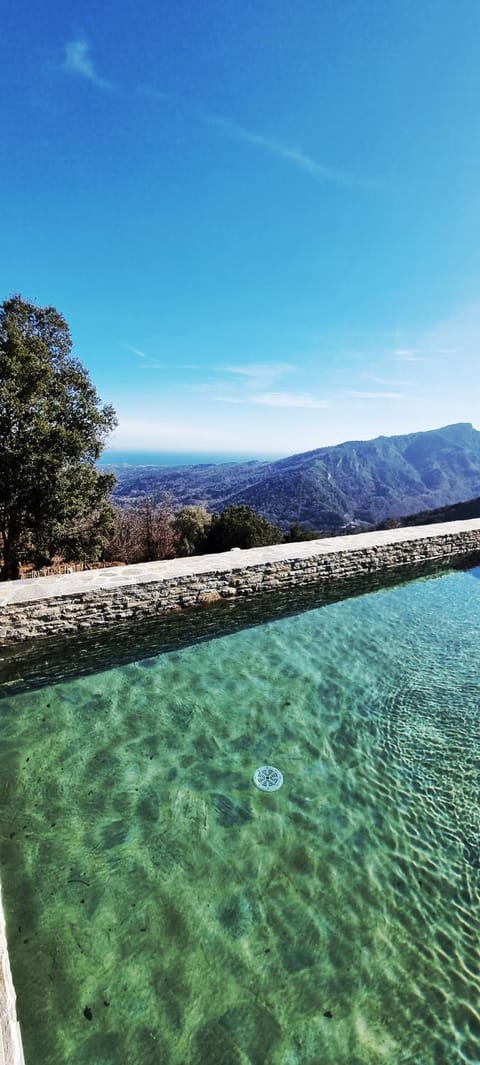 Domaine Colonna-Santini, Gite Piscine, Sauna, Spa House in Corsica