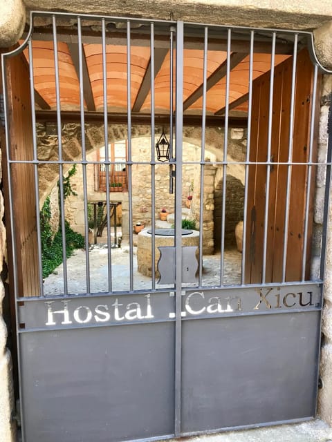 Hostal Can Xicu Hotel in Alt Empordà