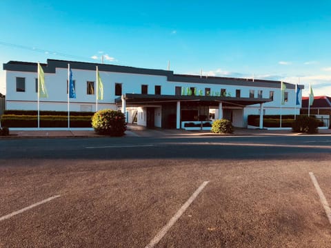 Facade/entrance, Street view