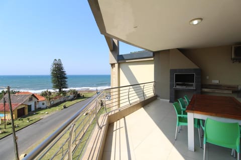 Natural landscape, Balcony/Terrace, Sea view