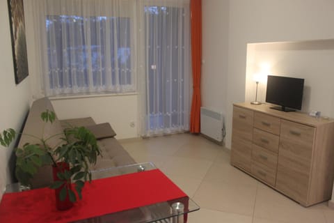 TV and multimedia, Seating area, internet