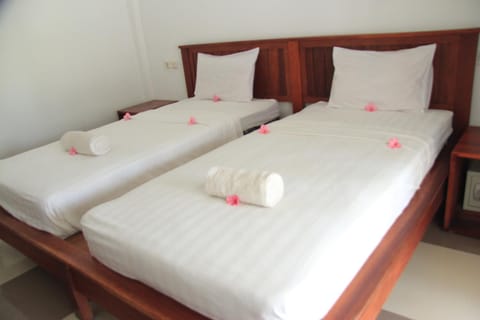 Dream CoWork Hotel Campground/ 
RV Resort in Pujut