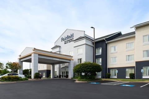 Fairfield Inn & Suites by Marriott Anderson Clemson Hotel in Lake Hartwell