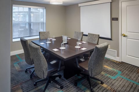 Meeting/conference room