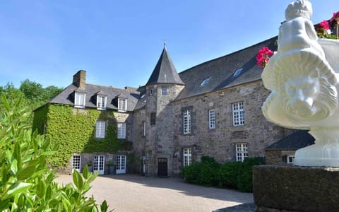 Château de la Motte Beaumanoir Bed and Breakfast in Brittany