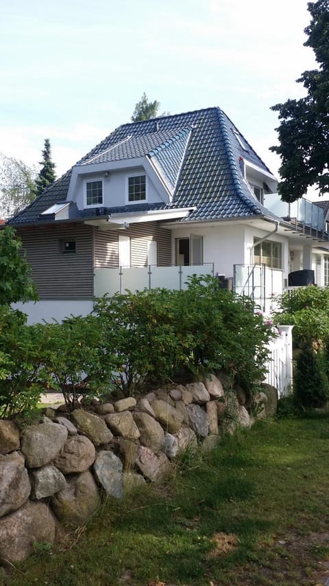 Garden, Balcony/Terrace