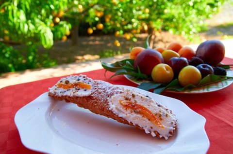 Food close-up, Italian breakfast