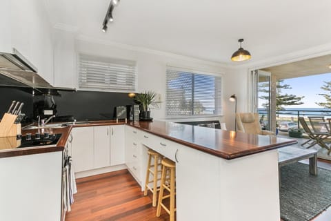 Beachfront on Golden Mile Condo in Manly