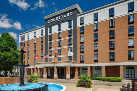 Courtyard by Marriott Springfield Downtown Hotel in Springfield