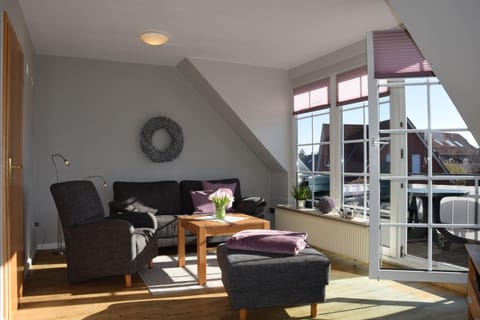 Balcony/Terrace, Living room