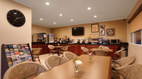 Best Western The Inn & Suites Pacific Grove Hotel in Pacific Grove