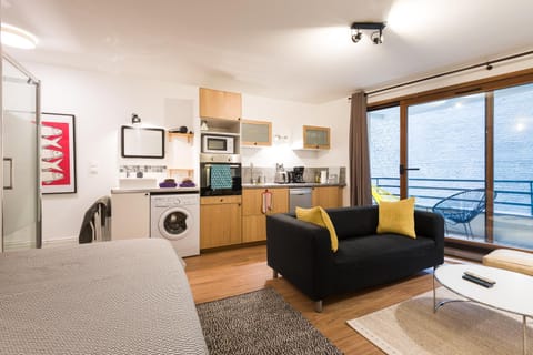 Balcony/Terrace, Kitchen or kitchenette, Living room