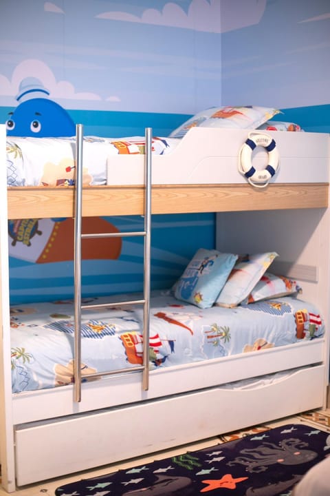 bunk bed